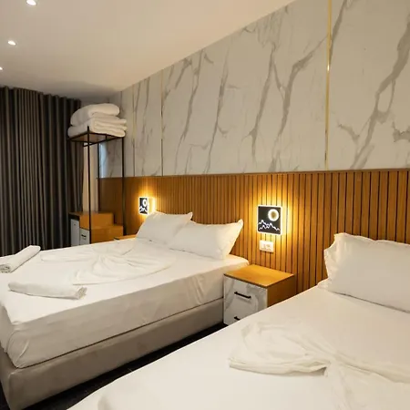 Aglon Twin's 3* Vlore