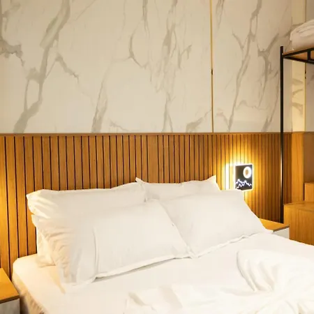 Otel Aglon Twin's
