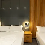Aglon Twin's 3* Vlore