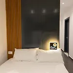 Aglon Twin's Hotel Vlore