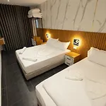 Hotel Aglon Twin's