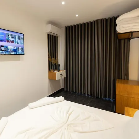 Hotel Aglon Twin's 3*